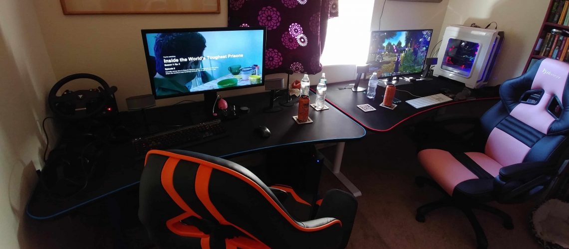 Best Gaming Desk in 2020 10 Best Gaming Desks for PC and 